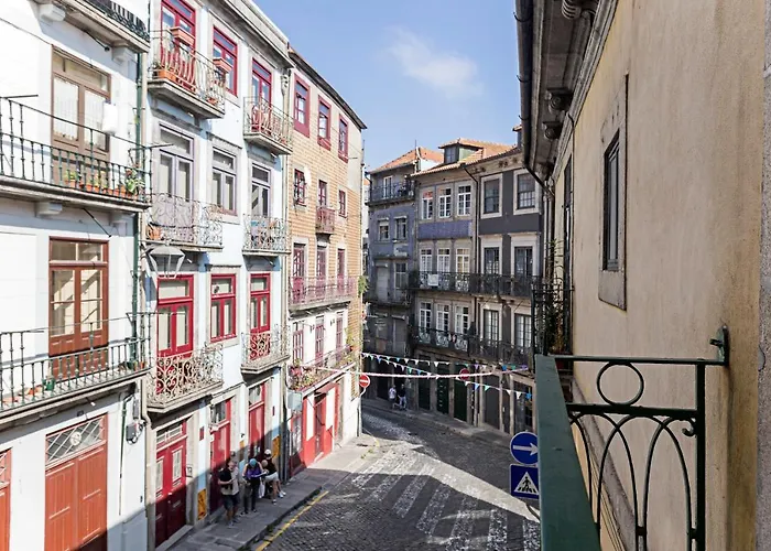 Brand New 4Br W/ 200Yrs Of History In Central Porto By Lovelystay