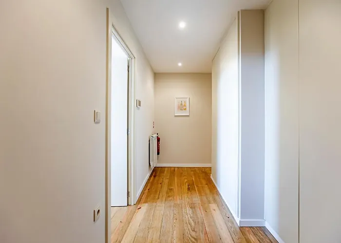 Brand New 4Br W/ 200Yrs Of History In Central Porto By Lovelystay